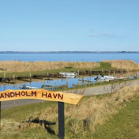 Two-bedroom In Ulfborg 別荘