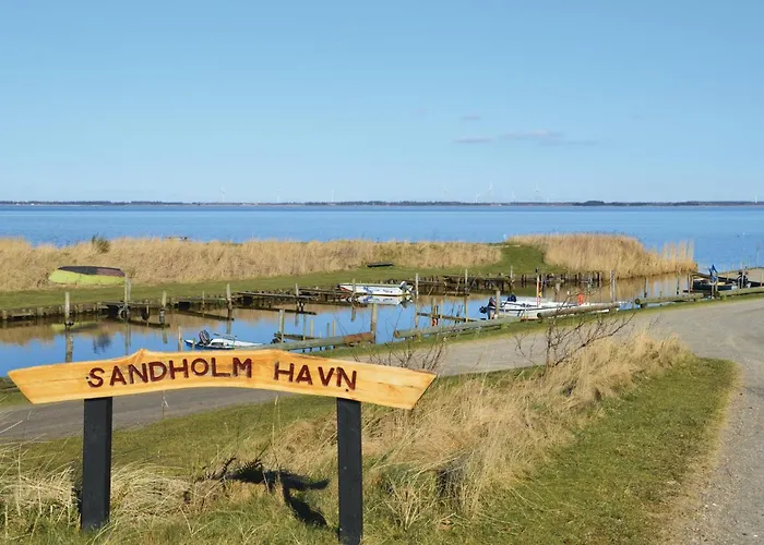 Two-bedroom In Ulfborg 度假居